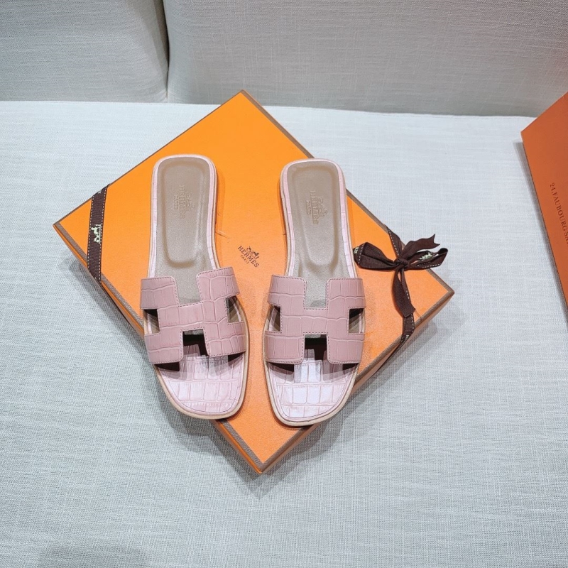 H**mes slippers